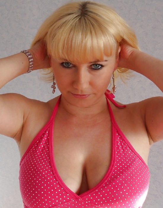 Laura (44 ans, ...)